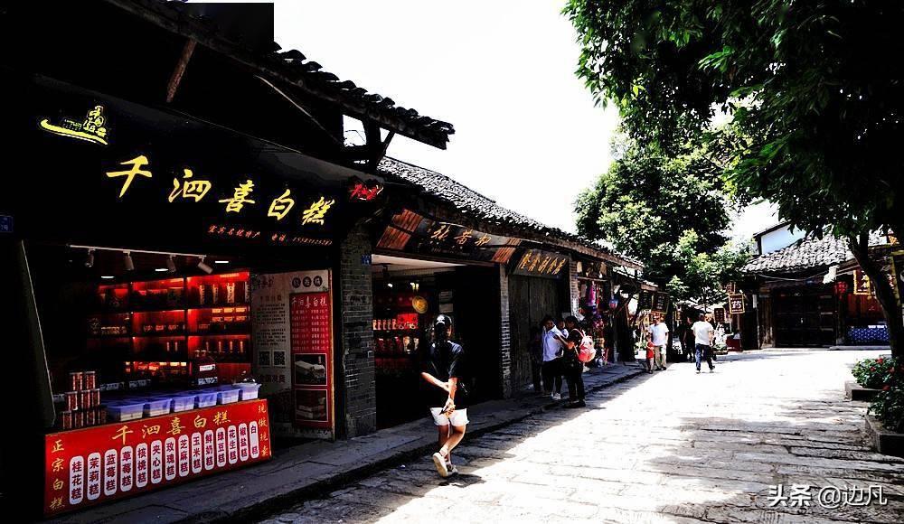 如果脖子上出现肿块,就说明甲状腺癌进入身体中